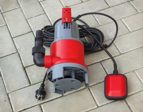 Cost of Submersible Pump Installation in Des Moines